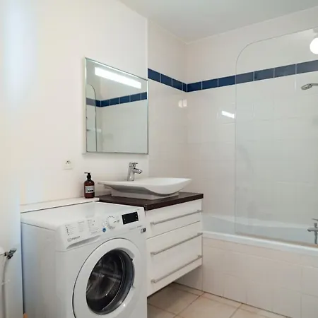 Apartment Down Center - Incroyable Vue Proche *